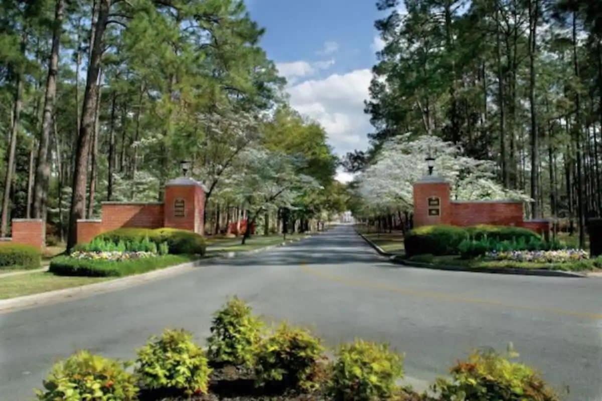 Amazing Cottage - Located On Blue Mile - Close To Gsu! Statesboro Exterior photo